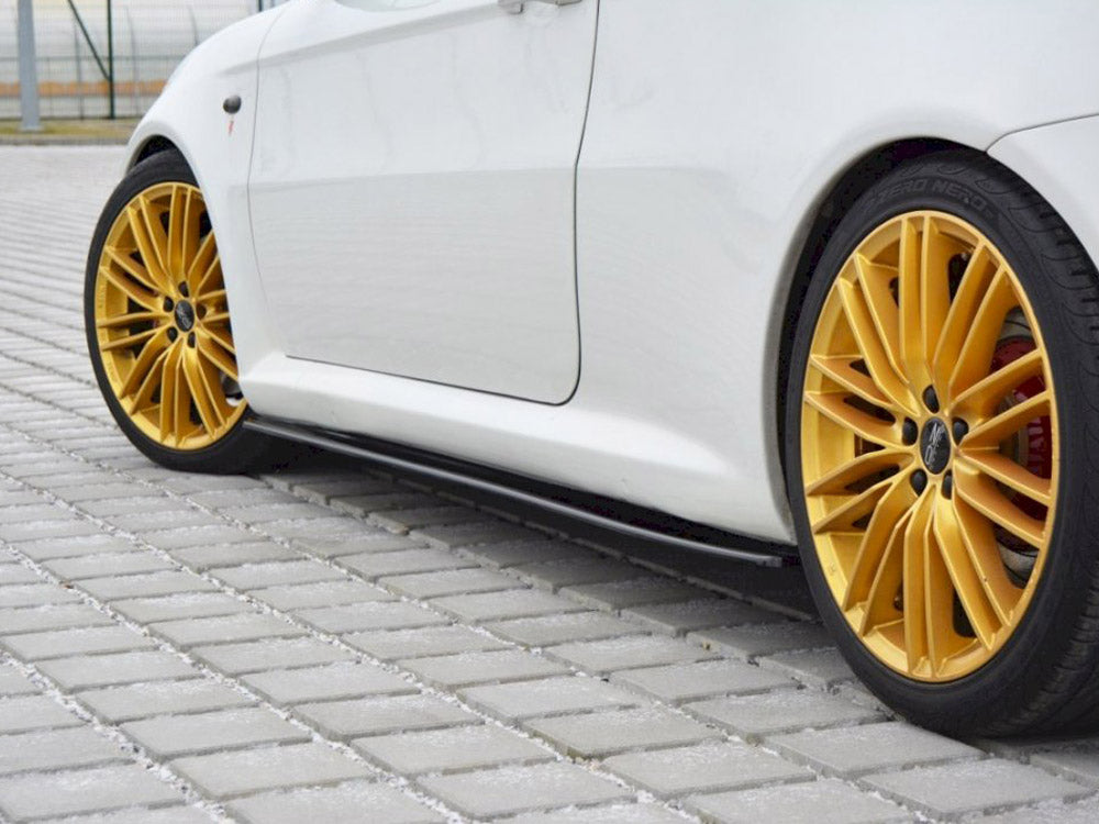 Side Skirts Diffusers compatible with Alfa Romeo GT (2004-2010)