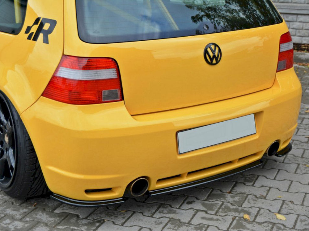 Central Rear Splitter compatible with VW Golf IV R32
