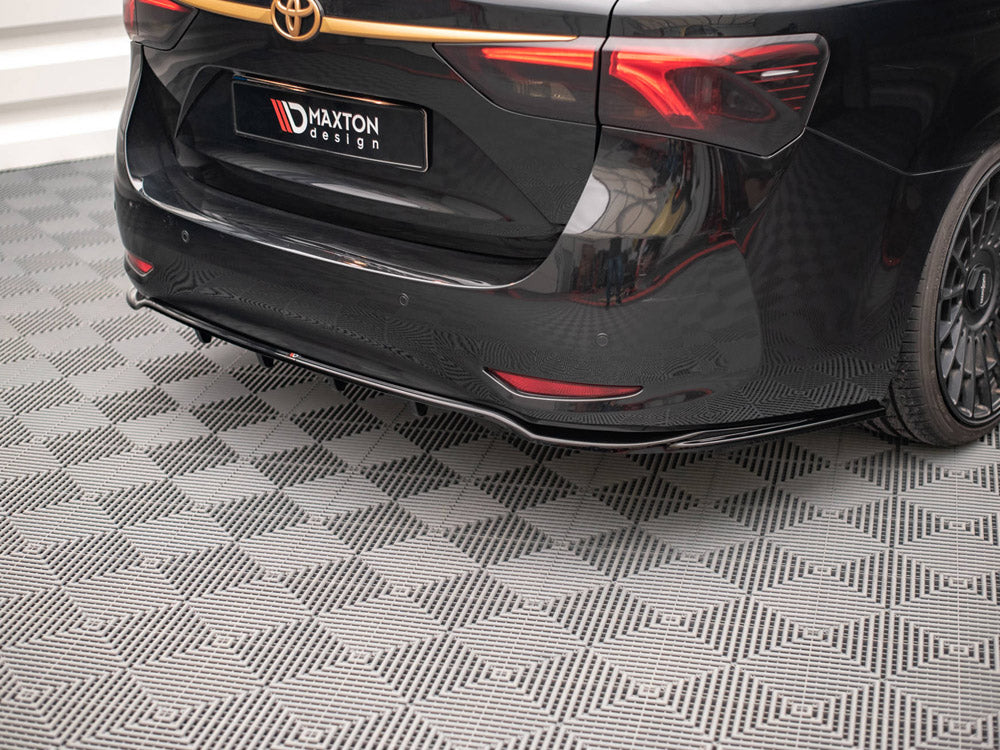 MAXTON DESIGN Central Rear Splitter (Vertical Bars) Toyota Avensis MK3.5 (2015-2018)