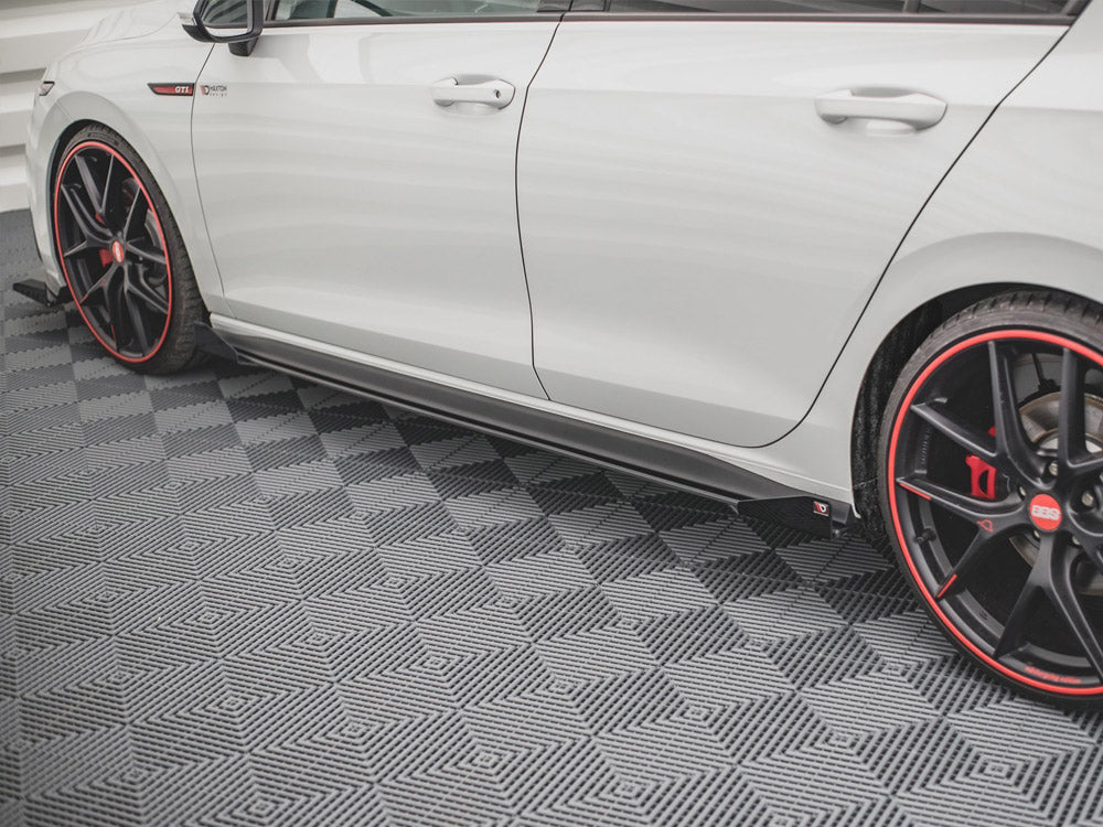 Side Flaps compatible with Volkswagen Golf GTI / GTE / GTI Clubsport / R-Line Mk8