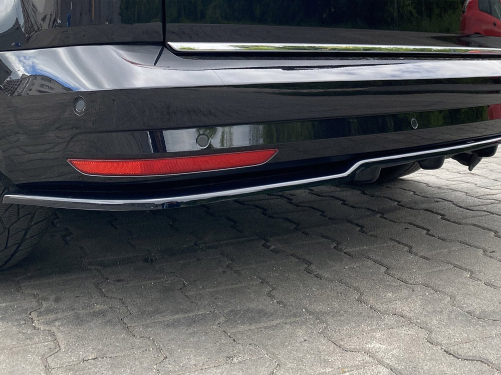 MAXTON DESIGN Central Rear Splitter (W/ Vertical Bars) Volkswagen Caddy MK4 (2015-2020)