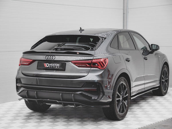 MAXTON DESIGN Central Rear Splitter (Vertical Bars) Audi Q3 Sportback S-Line