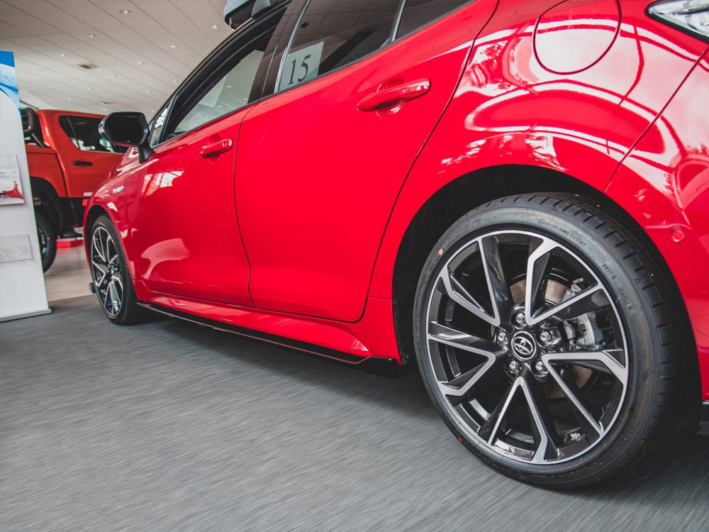Side Skirts Diffusers Toyota Corolla MK12 Hatchback (2019-)