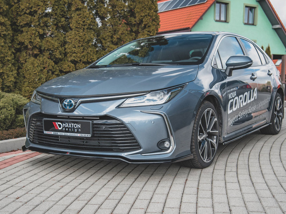 Front Splitter compatible with Toyota Corolla Mk12 Sedan - Carbon Look