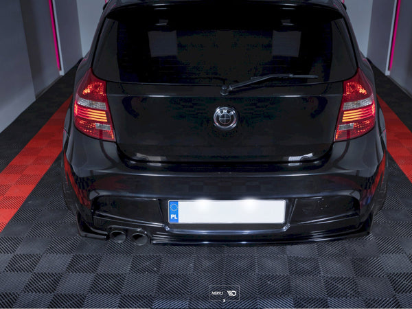 MAXTON DESIGN Central Rear Splitter (Without Vertical Bars) Bmw 1 E81/ E87 M-sport Facelift (2007-2011)