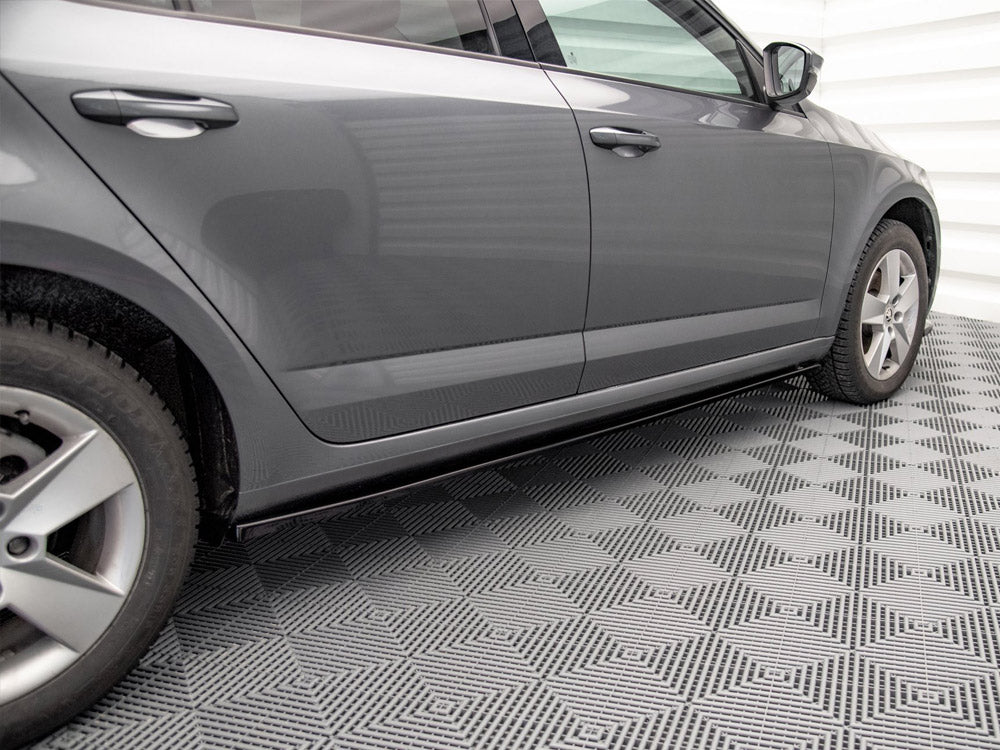 Side Skirts Diffusers compatible with Skoda Octavia Mk3 Facelift (2016-2020)