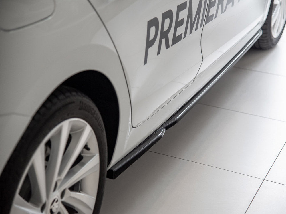 Side Skirts Diffusers V.2 compatible with Skoda Octavia Mk4 - Textured