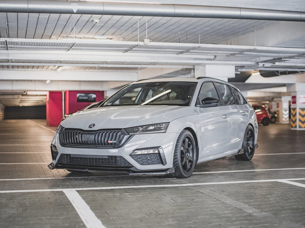 Front Splitter V.2 + Flaps compatible with Skoda Octavia RS Mk4