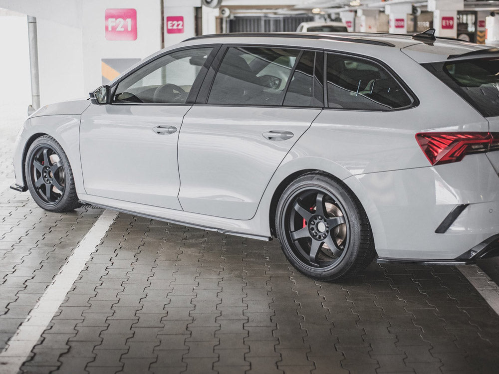 Side Skirts Diffusers V1 Skoda Octavia RS MK4 (2020-)