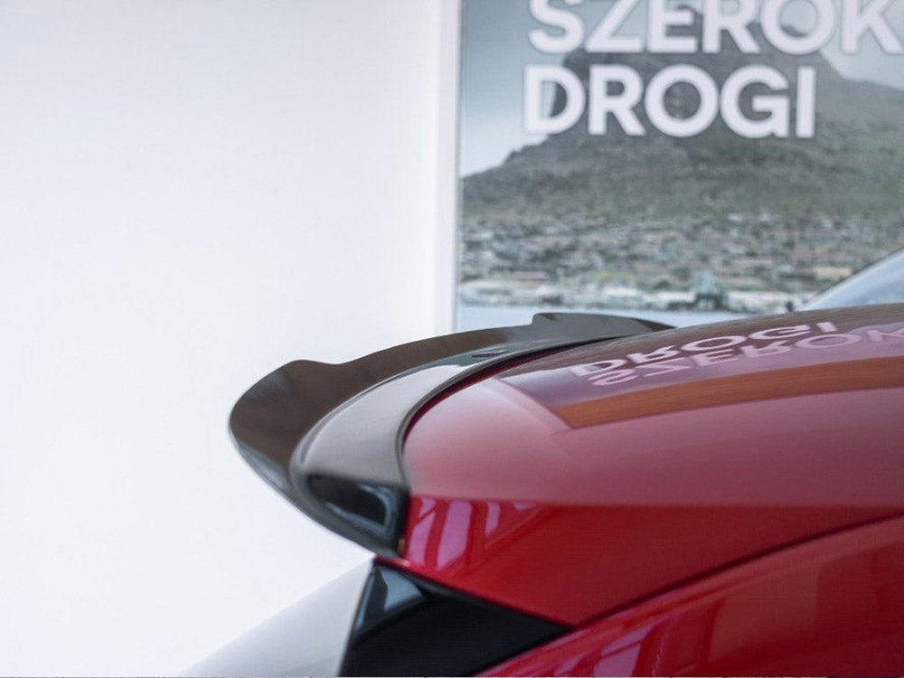 Spoiler CAP V.1 compatible with Skoda Scala - Carbon Look