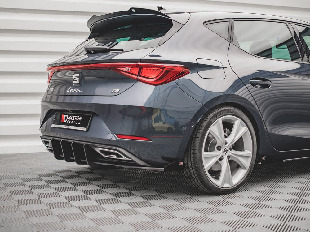 Street PRO Rear Valance + Flaps compatible with SEAT Leon FR Hatchback Mk4