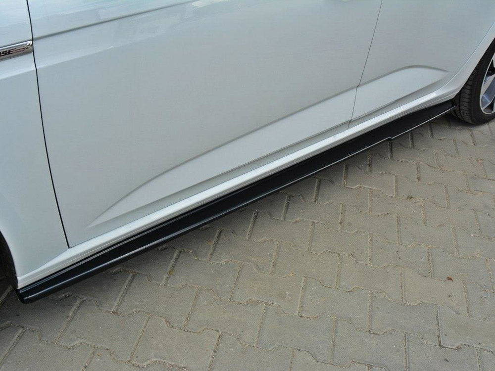 Side Skirts Diffusers Renault Megane MK4 Hatchback (2016-UP)