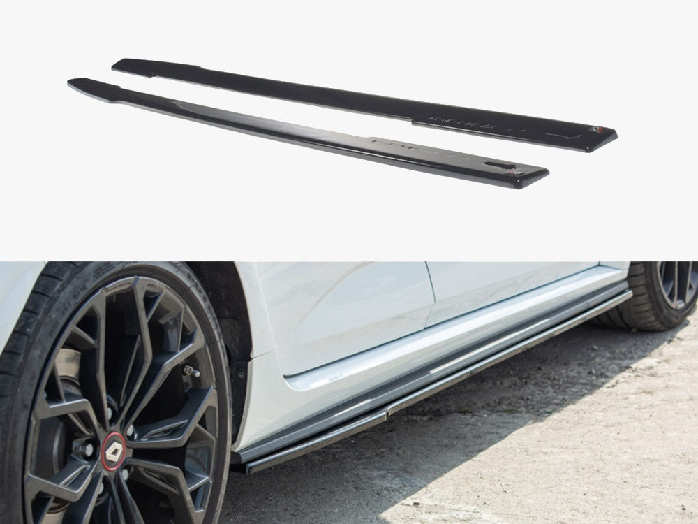 Side Skirts Diffusers compatible with Renault Megane Mk4 RS - Carbon Look