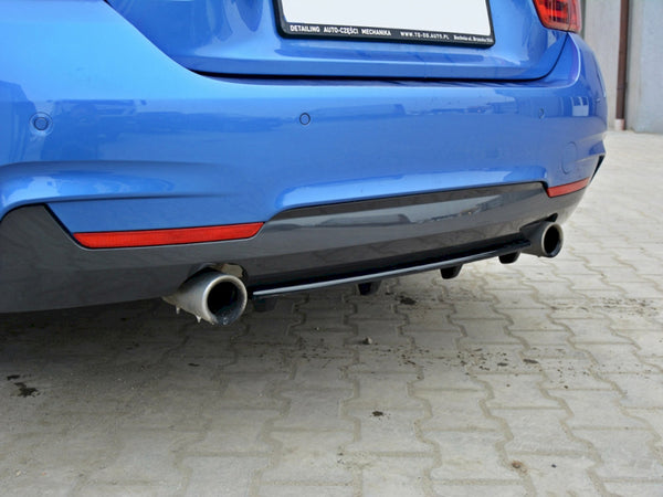 MAXTON DESIGN Central Rear Splitter (Vertical Bars) BMW 4 F32 M-Sport
