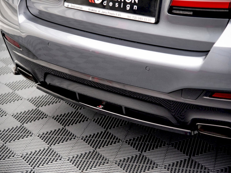 MAXTON DESIGN Central Rear Splitter BMW 5 G30 Facelift M-Pack (2020-)