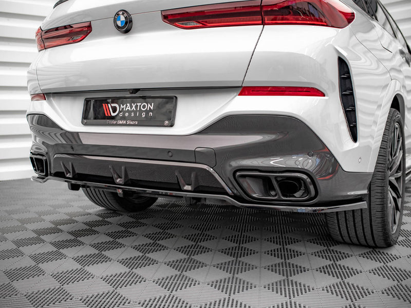 MAXTON DESIGN Central Rear Splitter (Vertical Bars) V.1 BMW X6 M-Pack G06