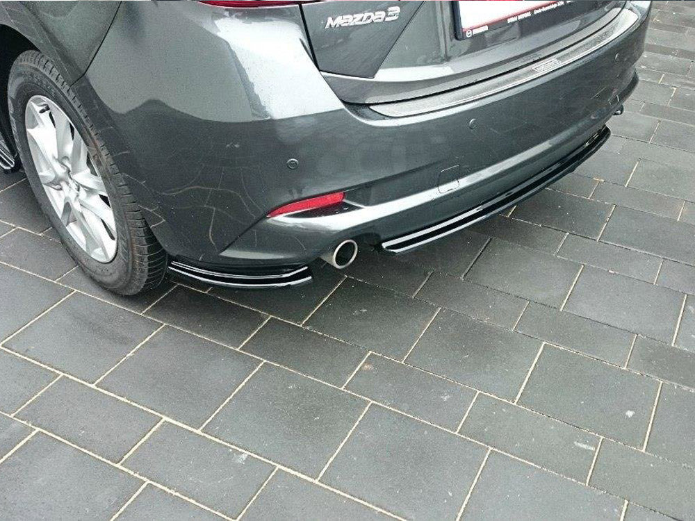 MAXTON DESIGN Central Rear Splitter Mazda 3 Mk3 Facelift