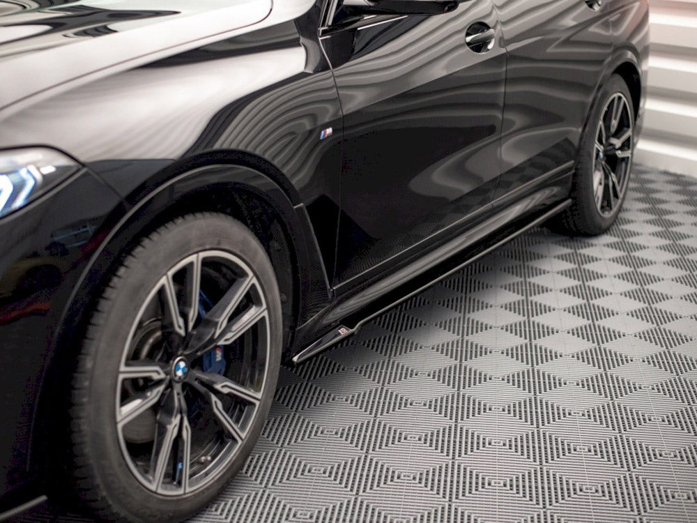 Side Skirts Diffusers compatible with BMW X7 M-Pack G07