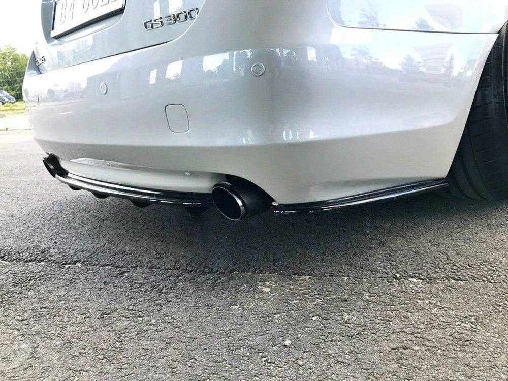 Central Rear Splitter (Vertical Bars) compatible with Lexus GS 300 Mk3 Facelift