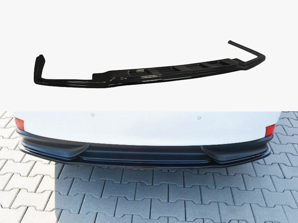 Central Rear Splitter compatible with Lexus IS 300H Mk3 - Carbon Look