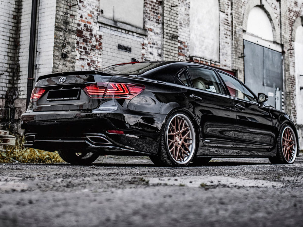 MAXTON DESIGN Central Rear Splitter Lexus LS MK4 Facelift (2012-2017)