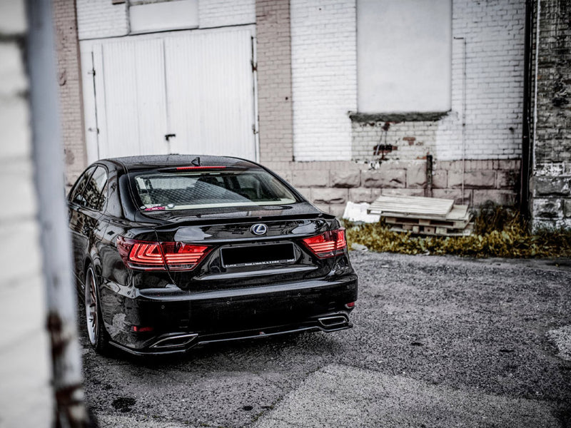 MAXTON DESIGN Central Rear Splitter Lexus LS MK4 Facelift (2012-2017)