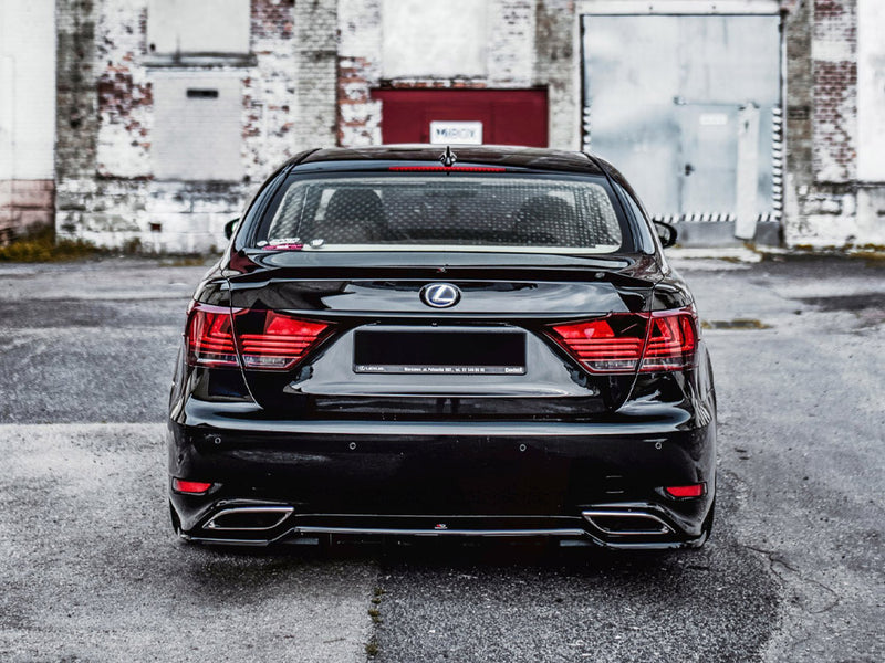 MAXTON DESIGN Central Rear Splitter (W/ Vertical Bars) Lexus LS MK4 Facelift (2012-2017)
