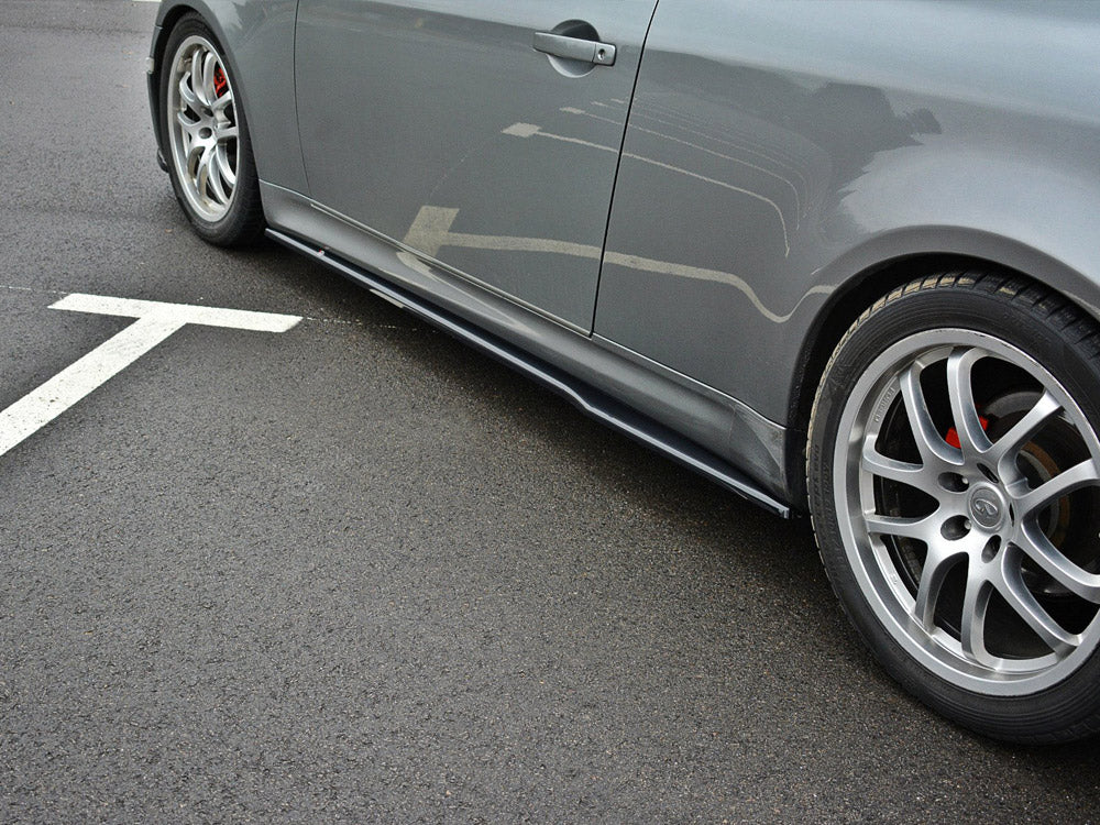 Side Skirts Splitters compatible with INFINITI G35 Coupe (2003-2007) - Carbon Look