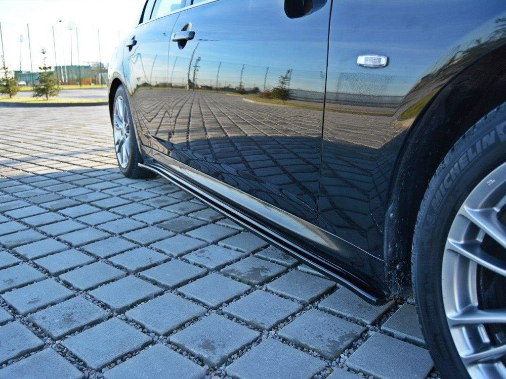 Side Skirts Diffusers compatible with INFINITI G37 Sedan - Carbon Look