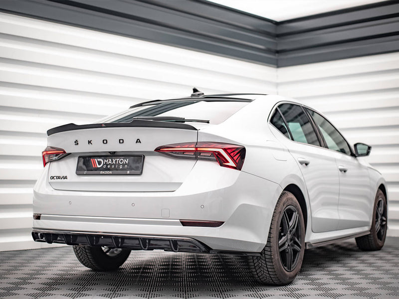 MAXTON DESIGN Central Rear Splitter (Vertical Bars) Skoda Octavia Mk4