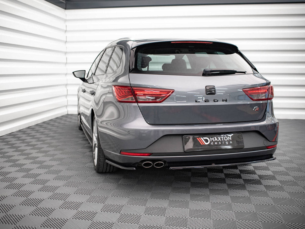 Rear Side Splitters V.1 compatible with SEAT Leon FR Sportstourer Mk3
