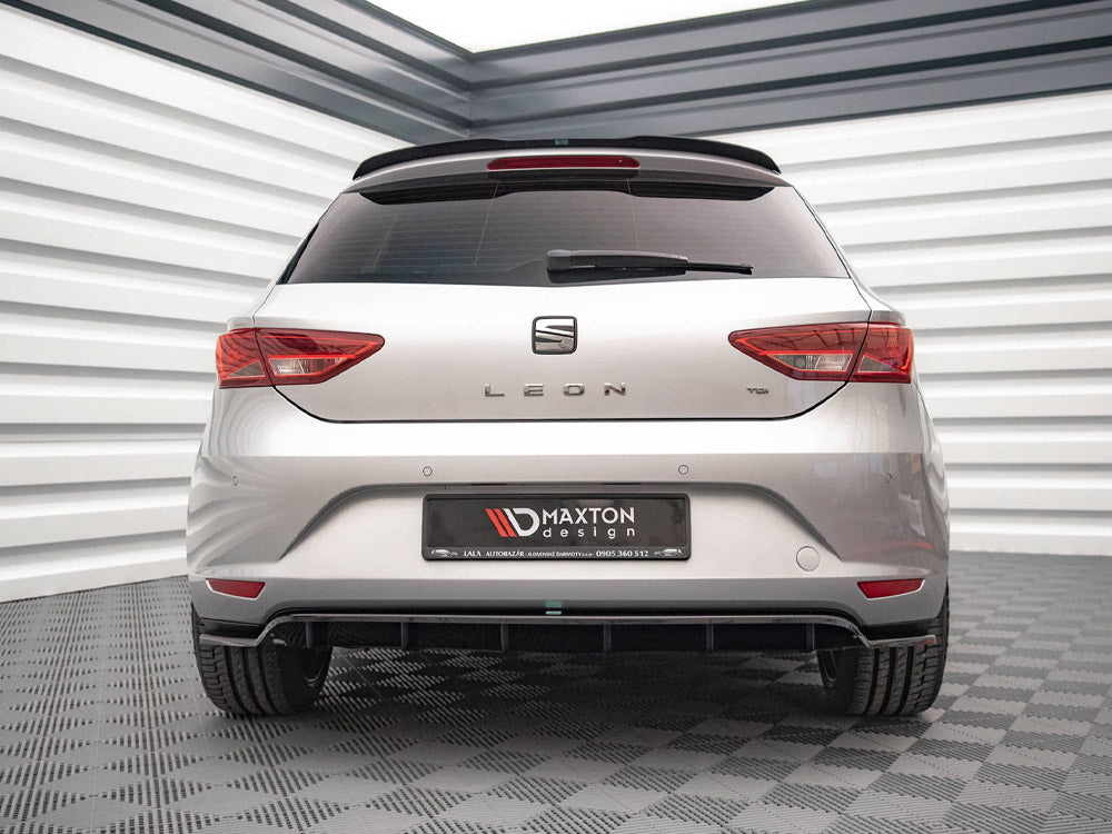 MAXTON DESIGN Central Rear Splitter (Vertical Bars) Seat Leon Hatchback MK3 (2012-2016)