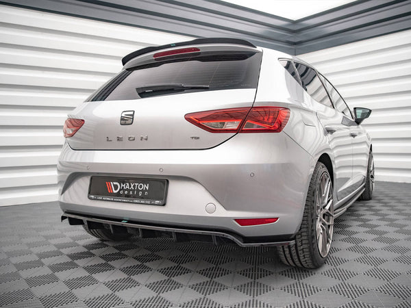 MAXTON DESIGN Central Rear Splitter (Vertical Bars) Seat Leon Hatchback MK3 (2012-2016)