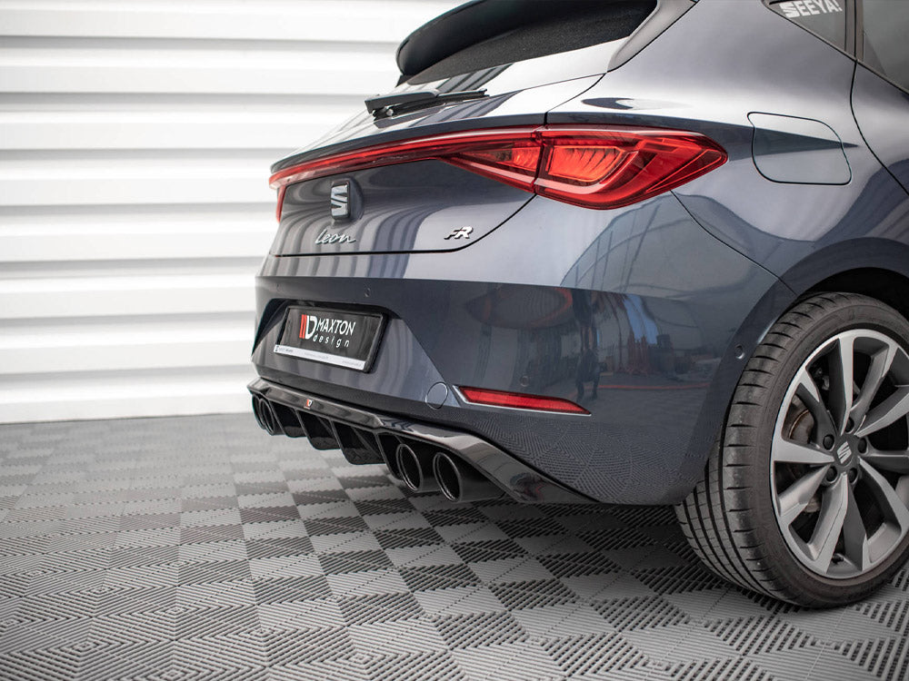 Rear Valance + Exhaust Ends Imitation compatible with SEAT Leon FR Hatchback Mk4