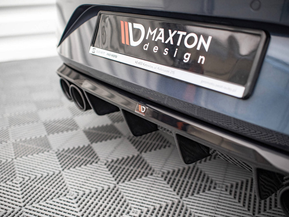 Rear Valance + Exhaust Ends Imitation compatible with SEAT Leon FR Hatchback Mk4