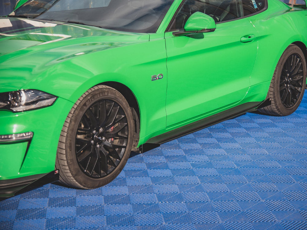 Street PRO Side Skirts Diffusers V.1 (+flaps) Ford Mustang GT MK6 Facelift (2017-)