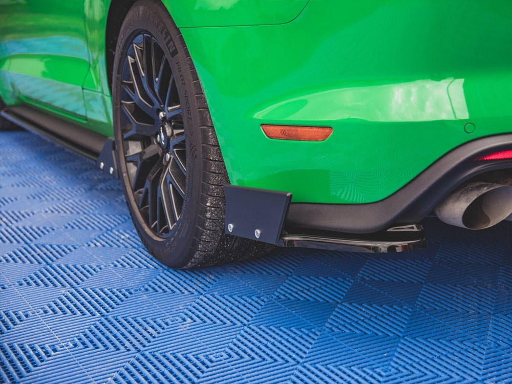 Rear Side Splitters V.1 + Flaps compatible with Ford Mustang GT Mk6 Facelift