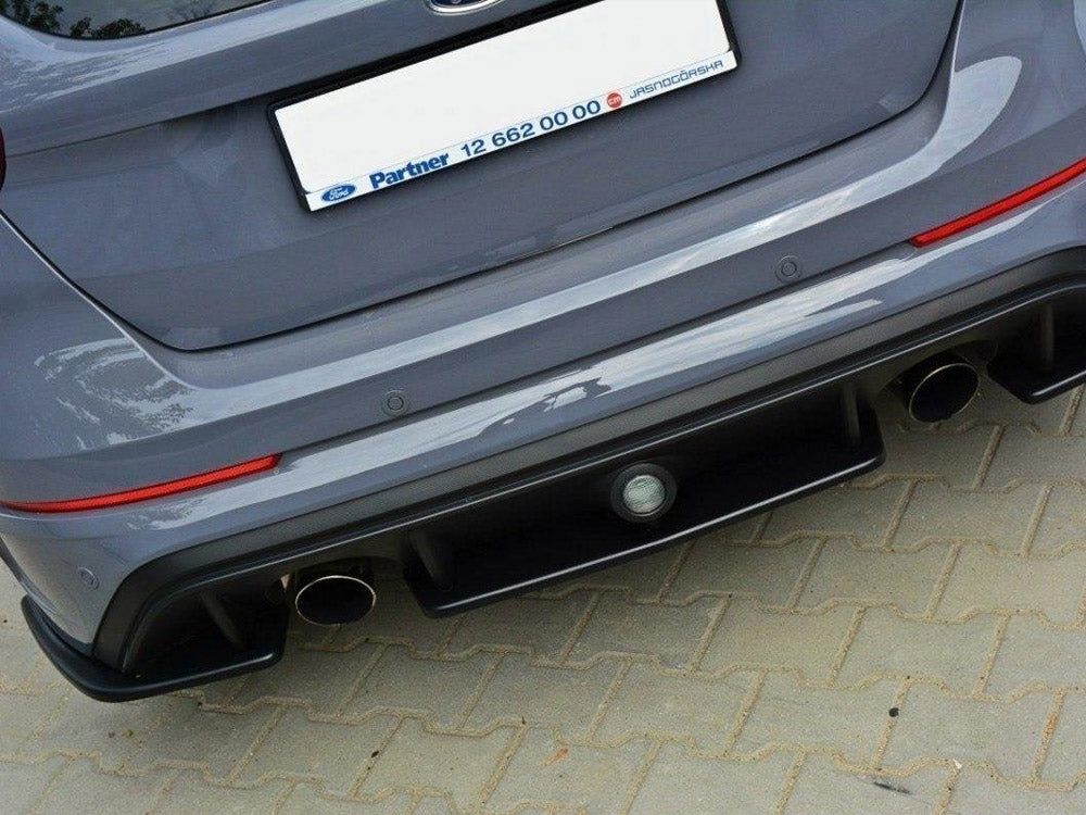 Central Rear Splitter compatible with Ford Focus 3 RS