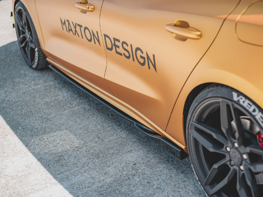 Side Skirts Diffusers V.4 Ford Focus ST / ST-Line Mk4