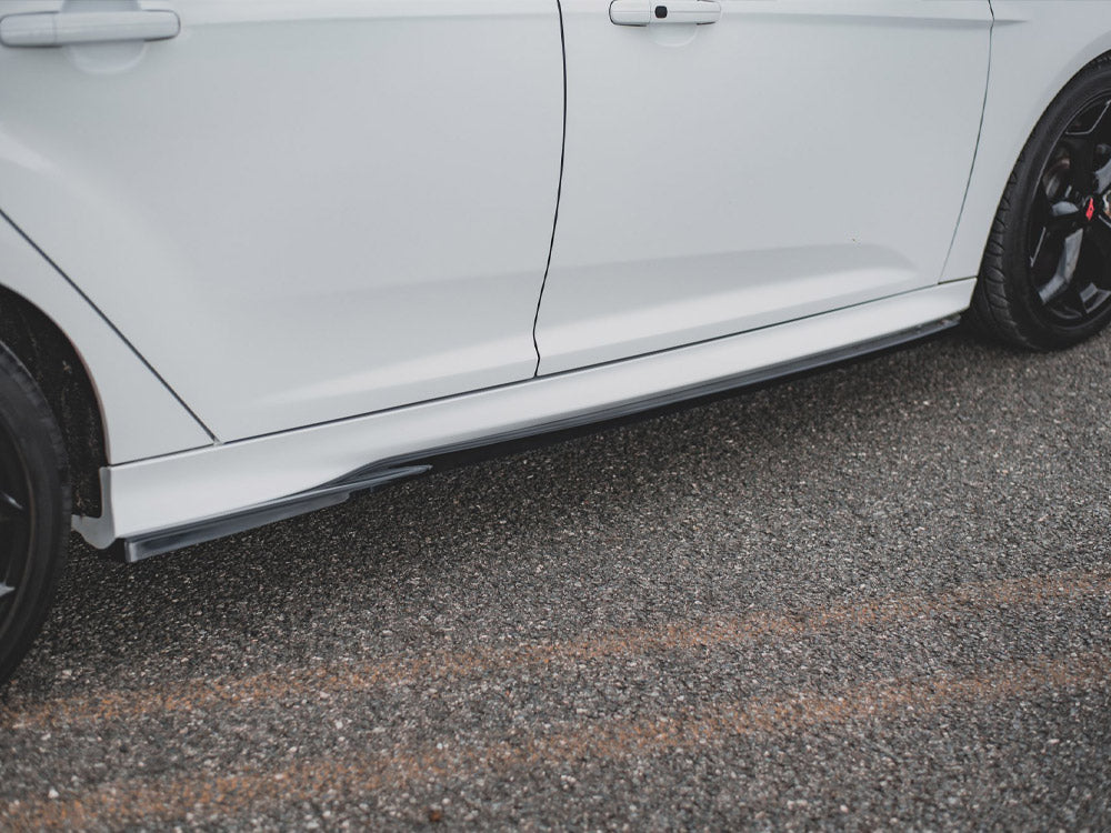 Side Skirts Diffusers V2 Ford Focus ST &amp; RS MK3 (2015-2018)