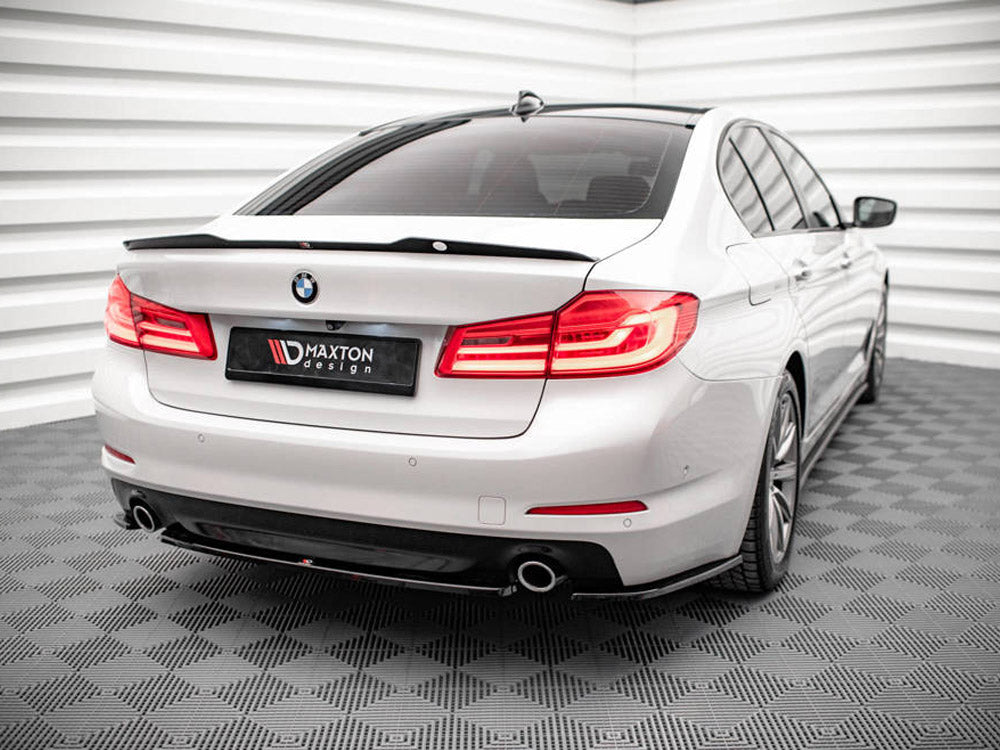 Central Rear Splitter compatible with BMW 5 Sedan G30