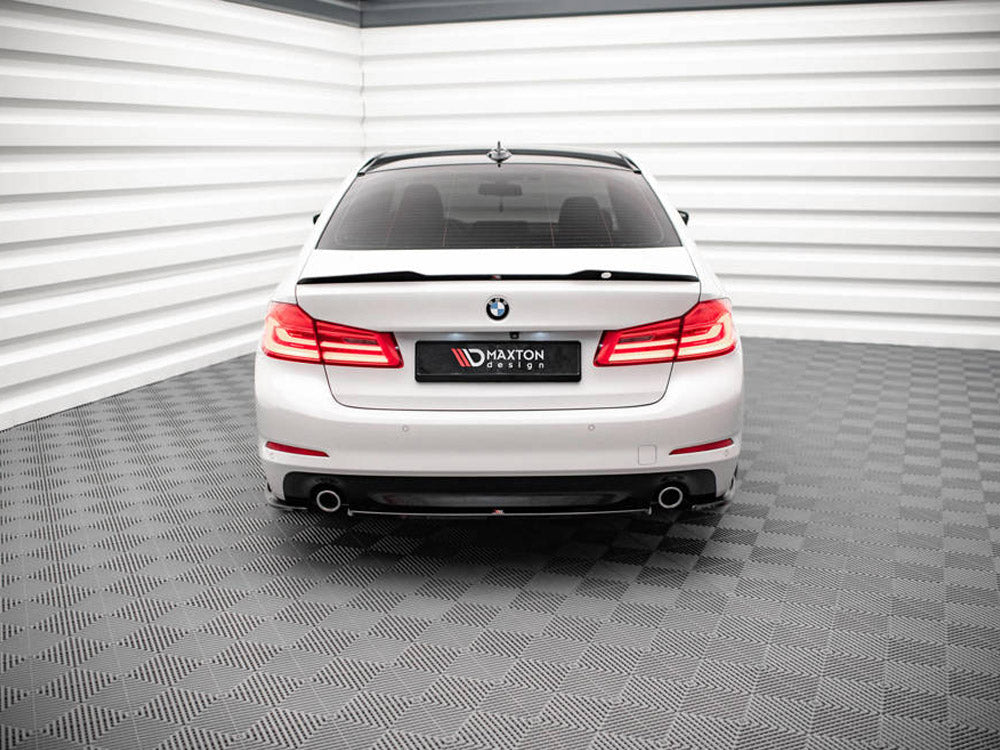 Central Rear Splitter compatible with BMW 5 Sedan G30