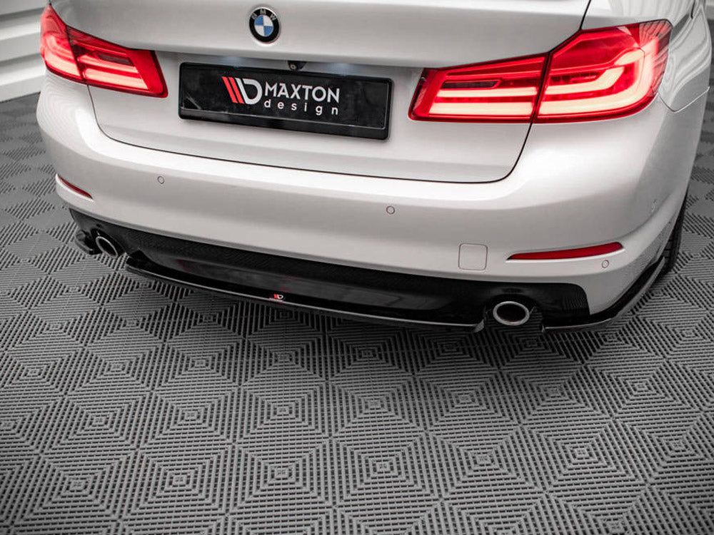 Central Rear Splitter compatible with BMW 5 Sedan G30