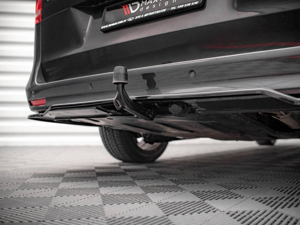 MAXTON DESIGN Central Rear Splitter (Vertical Bars) Mercedes V-class Amg-line W447 Facelift (2021-)