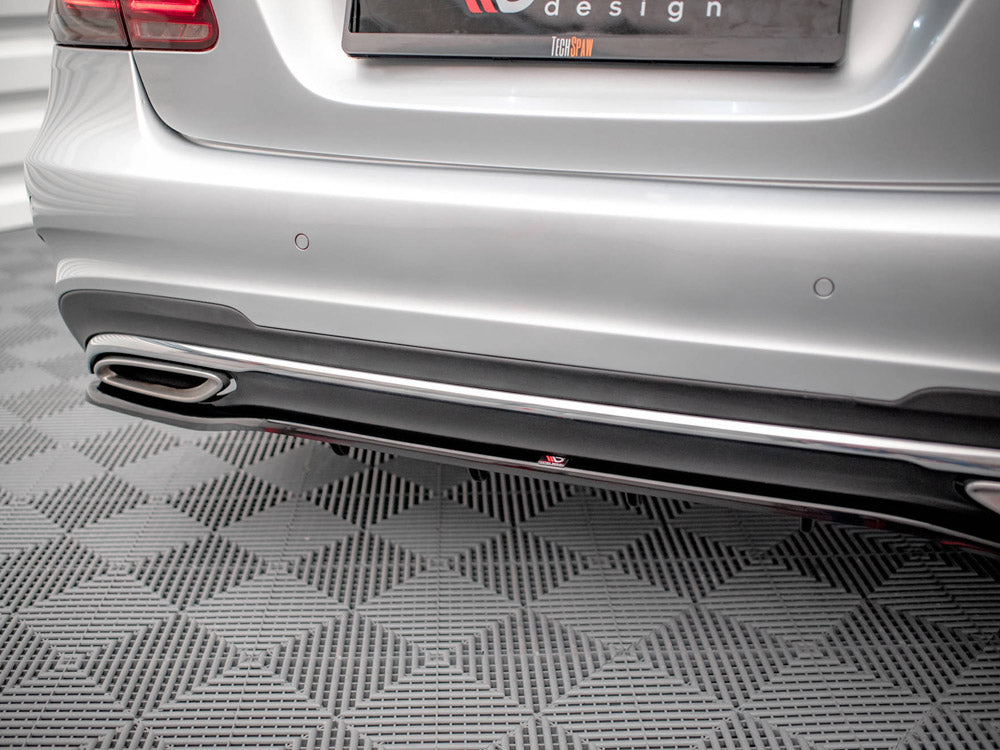 MAXTON DESIGN Central Rear Splitter (Vertical Bars) Mercedes E Amg-Line Sedan W212 Facelift (2012-2016)