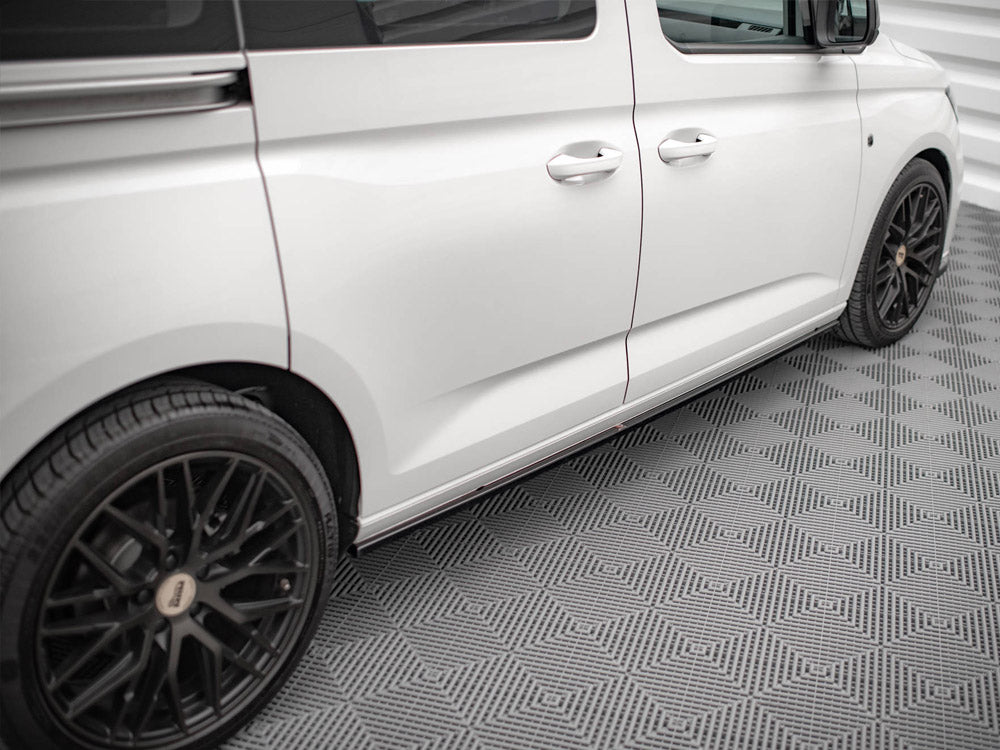 Side Skirts Diffusers compatible with VW Caddy Mk5 / Ford Transit Connect Mk3