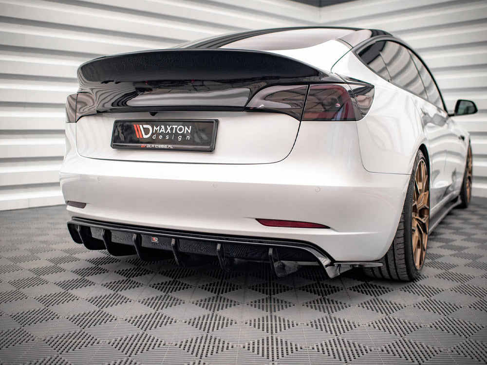 Rear Valance V.2 Tesla Model 3 (2017-)