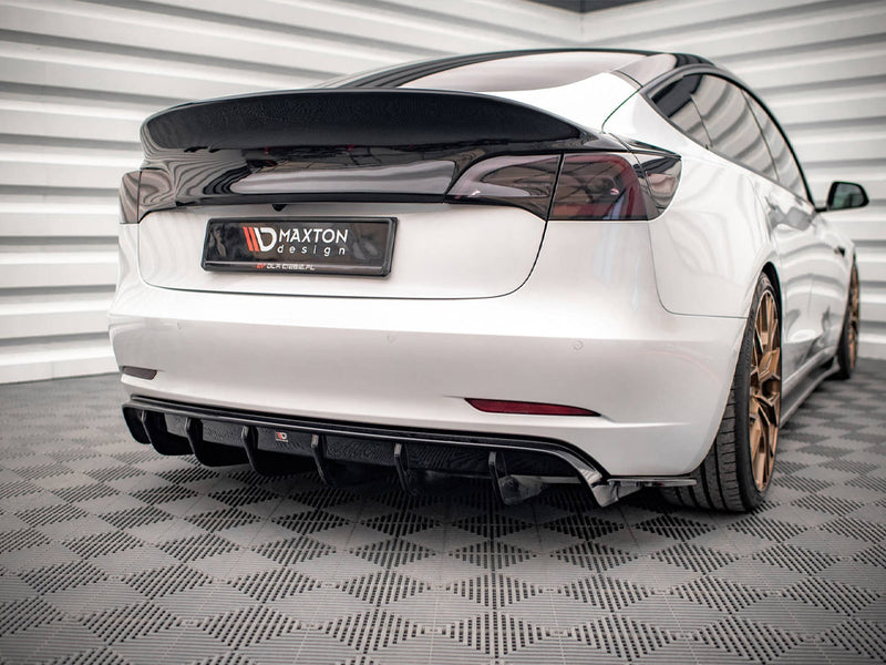 Rear Valance V.2 Tesla Model 3 (2017-)