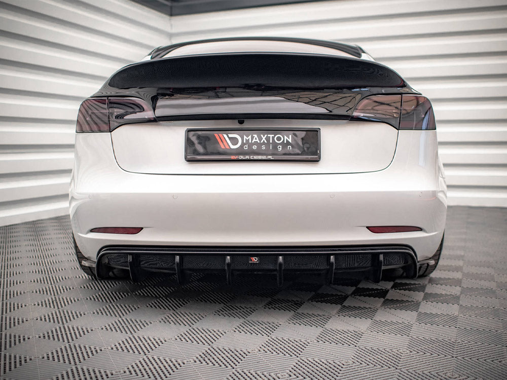 Rear Valance V.2 Tesla Model 3 (2017-)
