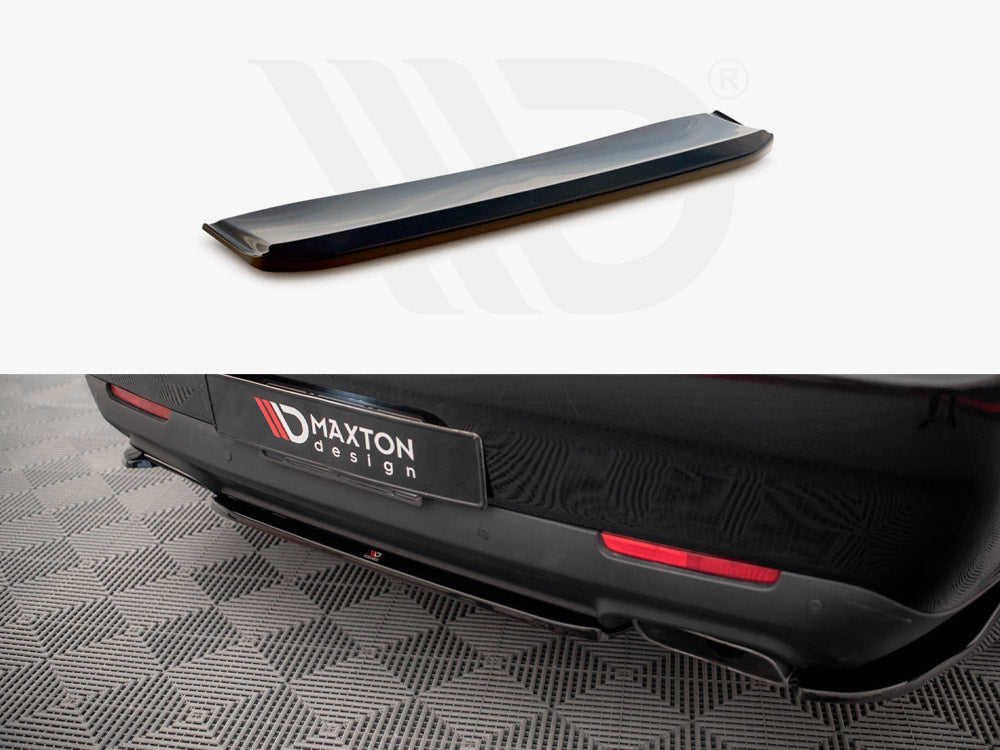 MAXTON DESIGN Central Rear Splitter Dodge Challenger RT Mk3 Facelift (2014-)